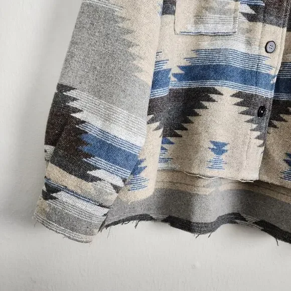 NWT La Miel Aztec Oversized Shacket Blue Grey Southwestern Frayed Hem Large - Picture 8 of 12